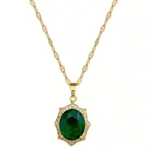 Green Crystal Pendant & Earring Set - Picture 2 of 2